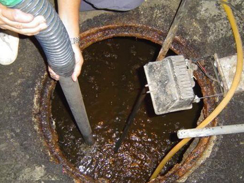 矿区隔油池清理